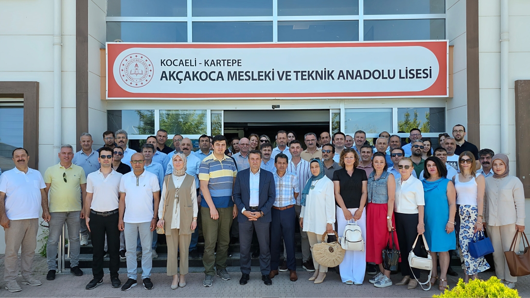 SENE SONU DEĞERLENDİRME TOPLANTISINDA AKÇAKOCA MTAL DE OKUL MÜDÜRLERİMİZLE BİR ARAYA GELDİK